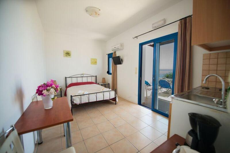 Kionia Apartments Kerames Екстер'єр фото
